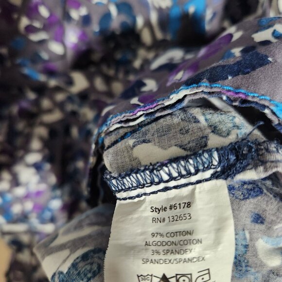 Wonderwink Wonder Flex Scrub Top Womens Size XS Purple Spotted Medical Uniform - Picture 4 of 4